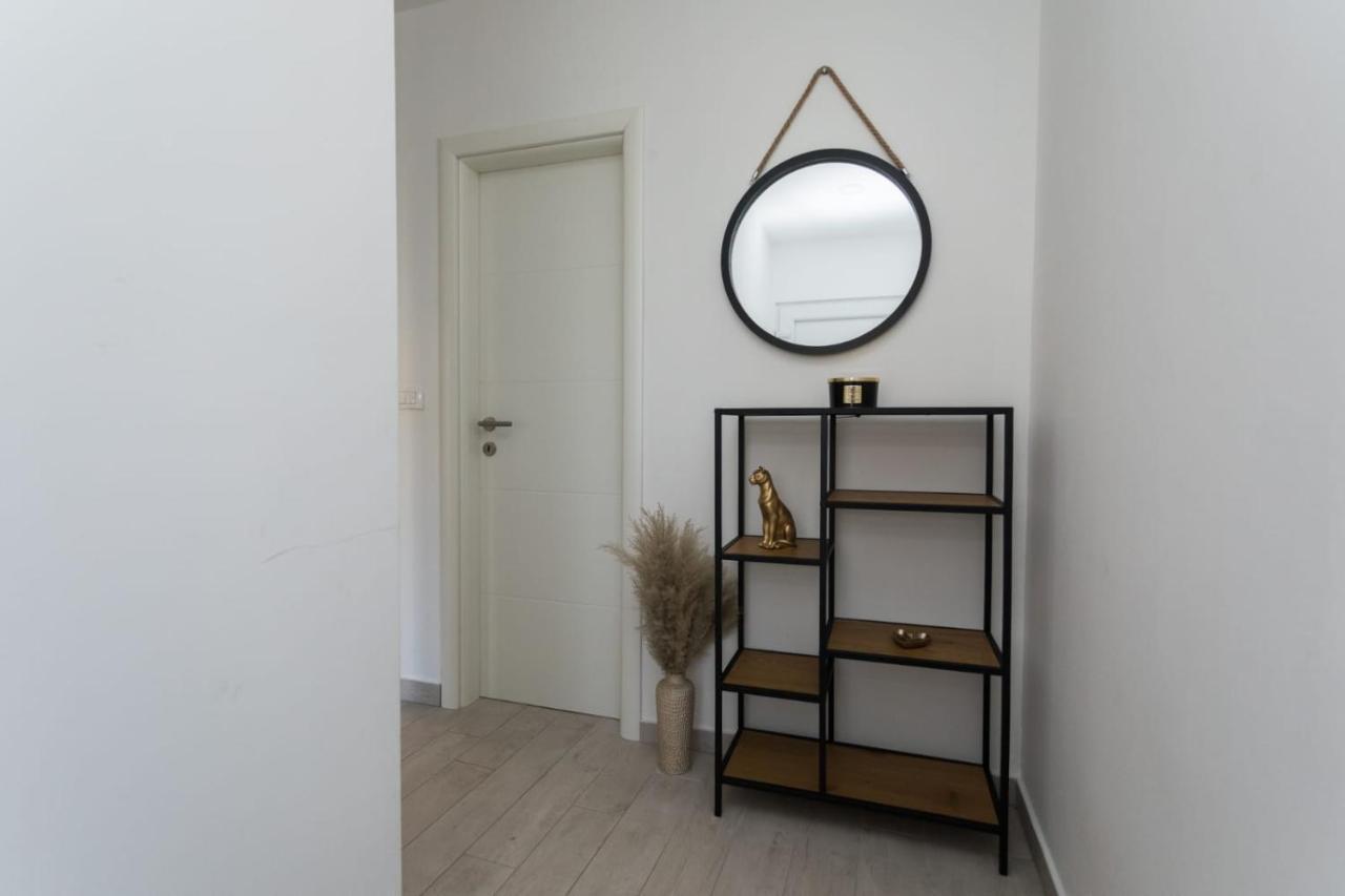 Bloom Apartment Split Exterior foto